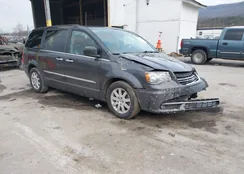 2C4RC1BG3FR727825: 44033817