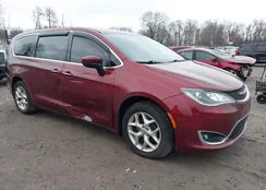 2C4RC1BG4HR781959: 44033322