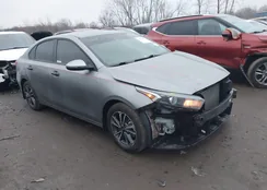 3KPF24ADXRE714607: 44037027