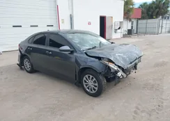 3KPF24AD4ME401741: 44037856