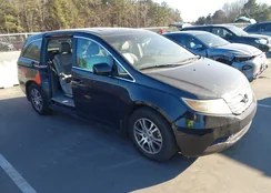 5FNRL5H64CB109040: 44041111