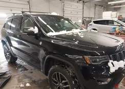 1C4RJFLG1JC370650: 44043349