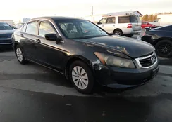 1HGCP26308A002697: 44044337