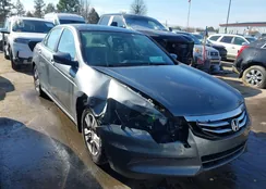 1HGCP2F48CA240203: 44045353