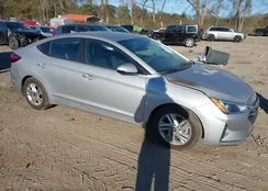 KMHD84LFXLU043996: 44048761