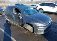 3VW547AU9JM259036: 44049982