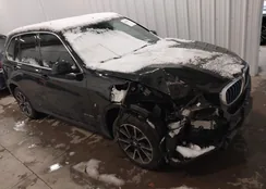 5UXKT0C5XJ0W02024: 44050853