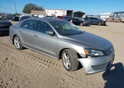 1VWBS7A30EC050162: 44052487