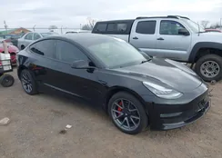 5YJ3E1EB0KF211718: 44056418