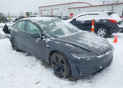 5YJ3E1ET7RF881365: 44057797