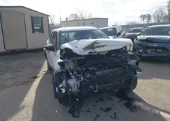 3N1CP5BVXRL517758: 44058500