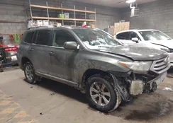 5TDBK3EH4CS150861: 44061721