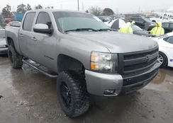 3GCEC13J58G110735: 44062156