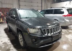 1C4NJDBB2GD523872: 44061353