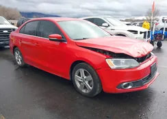 3VWLL7AJ4EM262030: 44067082