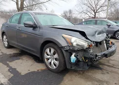 1HGCP2F86AA167140: 44074557