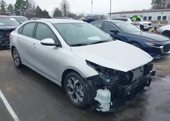 3KPF24AD8LE213920: 44076728