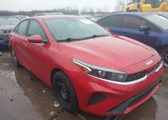 3KPF24AD2NE441530: 44079717