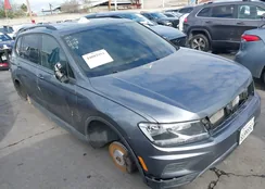 3VV1B7AXXJM094309: 44082951