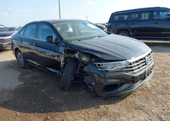 3VWC57BU0MM078897: 44084306