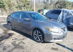 1N4AL3AP8HC124073: 44086421