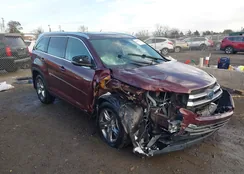 5TDDGRFH1KS072579: 44087671