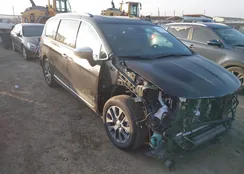 2C4RC1N76PR584608: 44089141