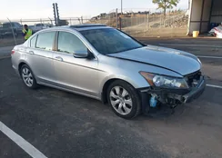 1HGCP2F82AA091867: 44088206