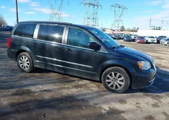 2C4RC1BG6GR220967: 44089651