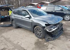 3VV2B7AXXJM217434: 44092775