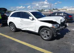 W1N0G8DB8MF960314: 44096243