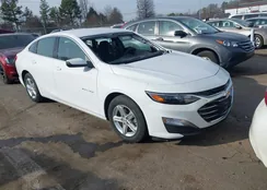 1G1ZB5ST3RF113501: 44097981