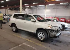 5TDBK3EHXCS137855: 44097254