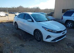 3KPF24AD3PE566555: 44098616