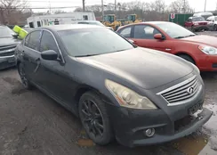 JN1CV6AR9DM757608: 44098636