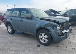 1FMCU9C73CKC27640: 44098149