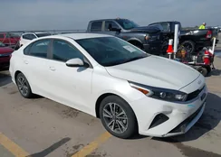 3KPF24AD5RE820267: 44100075