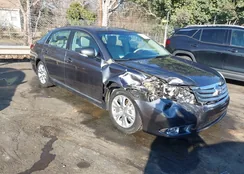 4T1BK3DB6CU449689: 44103679