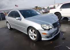 WDBRF40J35F665323: 44104677