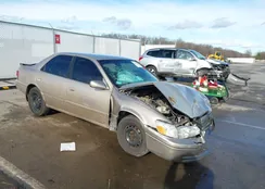 4T1BG22K71U118924: 44104802