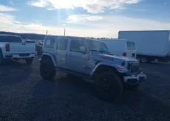 1C4HJXEG3MW567238: 44105169