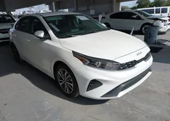 3KPF24AD8RE781755: 44106967