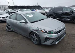 3KPF24AD5PE691301: 44108081