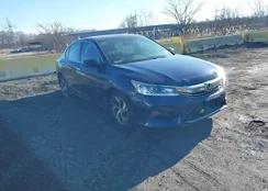 1HGCR2F30HA305585: 44108192