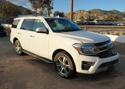 1FMJU2AT9NEA67490: 44110636