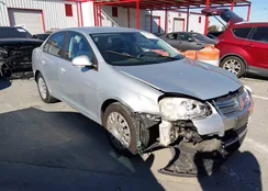 3VWJZ71K69M059757: 44111653