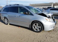 5FNRL5H96CB021553: 44111825