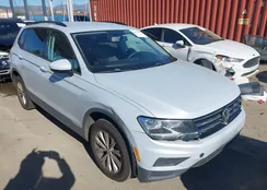 3VV1B7AX5JM066496: 44111963