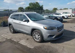 1C4PJLCB0KD143777: 44111352