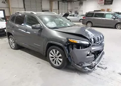 1C4PJMJX7JD613693: 44112668